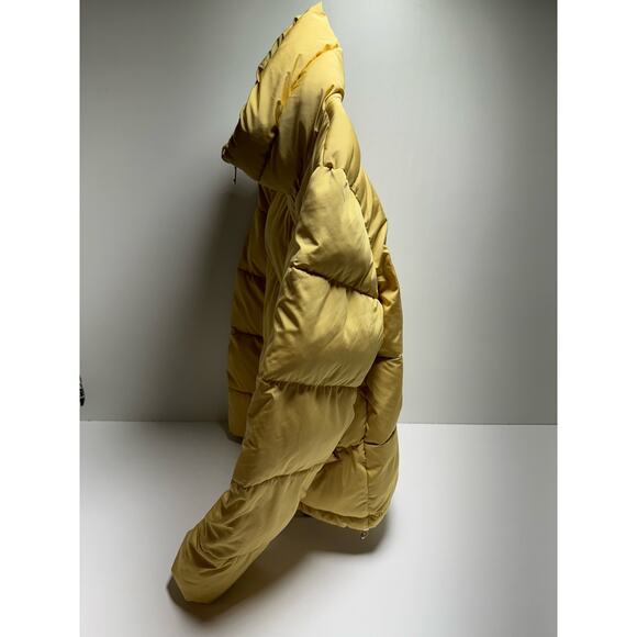 Stradivarius Women’s Puffer Coat Size Small Yellow Gold Cozy Core - Picture 3 of 14
